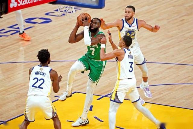 BBC介绍阿莫林：年轻但履历光鲜 胜率高达71.3%